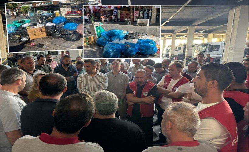 Karşıyaka'da grev sonrası sokaklar çöplüğe dönmüştü.. Eylem sona erdi