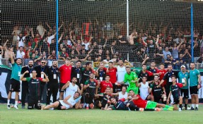 Karşıyaka üst üste 5 hafta İzmir'de oynayacak