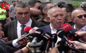 Kayyım Gürsel Tekin'den polislerin arasında açıklama!