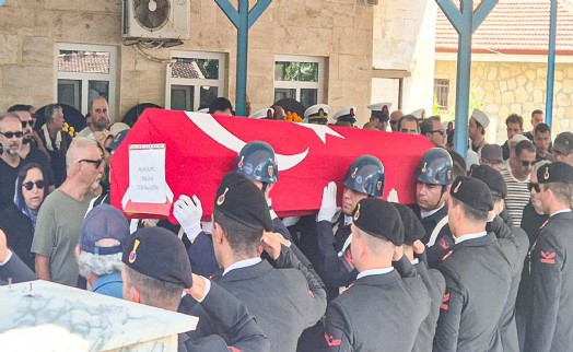 Kazada ölen astsubay toprağa verildi