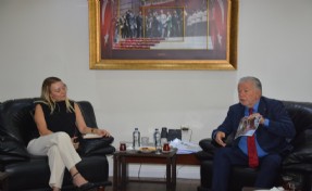 Konak'ta ruhsat sıkıntısı iş birliği ile çözülüyor