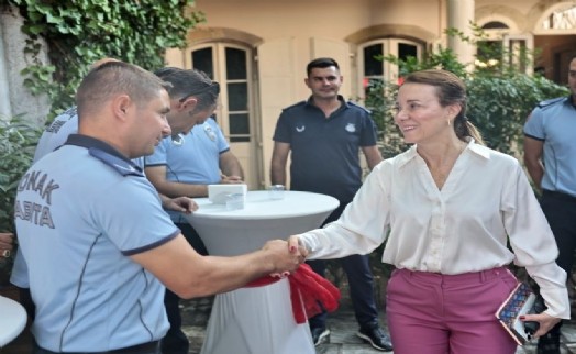 Konak’ta zabıta personeline anlamlı kutlama