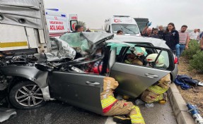 Manisa'da zincirleme kaza: 1 ölü, 2 yaralı