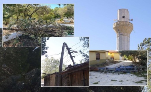 Muğla'da fırtına; minarenin külahı ile evlerin çatıları uçtu, ağaçlar devrildi!