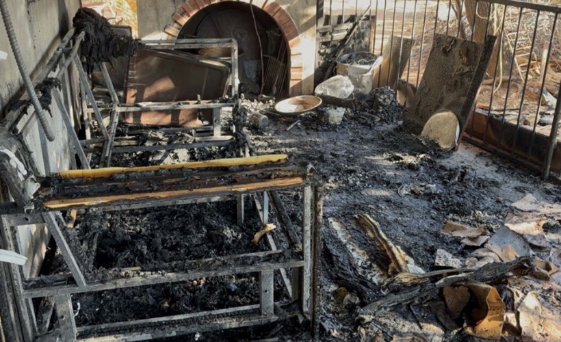 Muğla’da bahçede çıkan yangın eve sıçradı