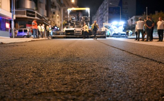 Bornova Belediyesi'nden Mustafa Kemal Caddesi'nde gece mesaisi!