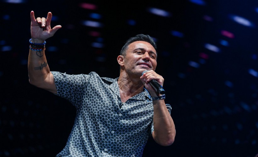 Mustafa Sandal'ın İzmir konserinde sarf ettiği sözlere sert tepki