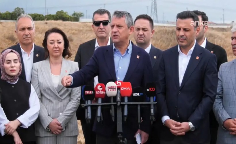 Özel, Erdoğan'ın Trump'tan ne aldığını açıkladı: 'Ey one minuteciler, ne olduk?'