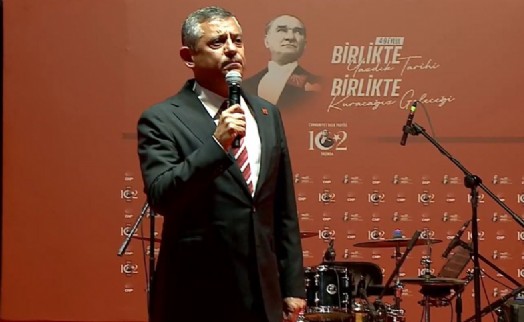 Özgür Özel, Demokratları, CHP'lileri; İstanbul'daki baba ocağına davet etti