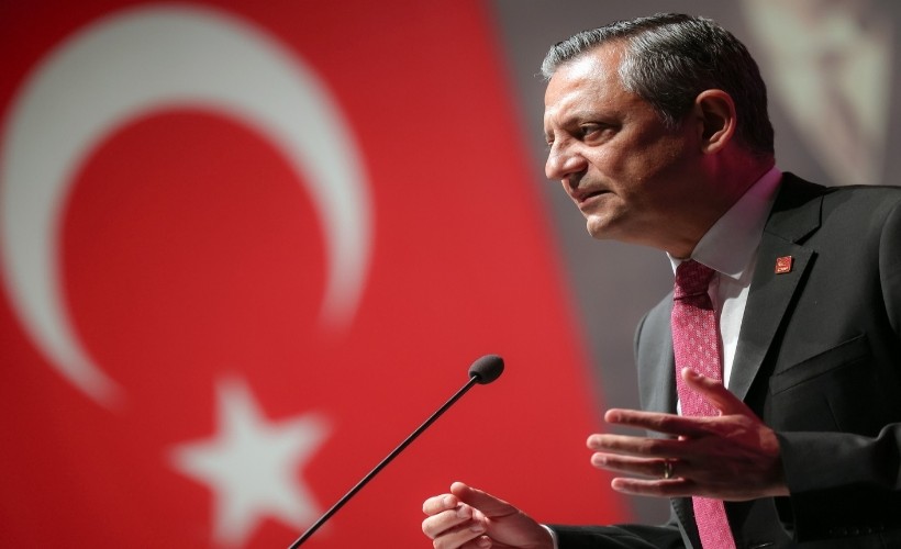 Başkan Tugay'ın kızı evleniyor: Özgür Özel nikaha katılacak