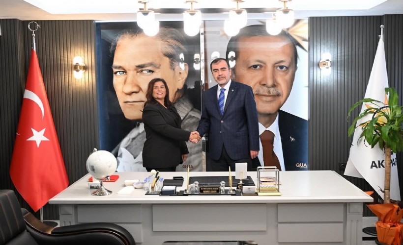 Özlem Çerçioğlu, AK Parti İl Başkanlığını ziyaret etti