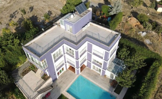Şiddet ve istismarın belgelendiği İstanbul’daki özel bakım merkezi kapatıldı