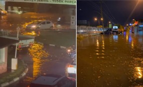 Turgutlu'da sağanak; cadde ve sokaklar suyla doldu