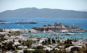 Turistik ilçede 'sarı yaz' hareketliliği: Oteller yüzde 80 dolu!