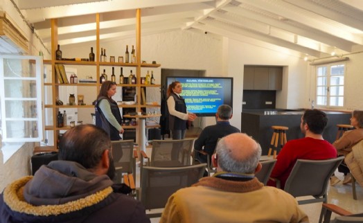 Çeşme’de tarım eğitimleri devam ediyor