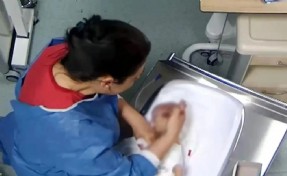 5 günlük bebeğe şiddet uygulamıştı! Vicdansız hemşirenin ifadesi ortaya çıktı