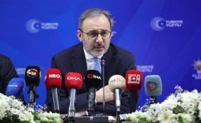 AK Partili Kasapoğlu Büyükşehir’e yüklendi: Ağustos böceği zihniyetiyle bu işi çözemezsiniz!