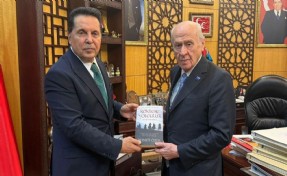 Bahçeli’den Ahmet Özer’e hapis cezasına sert tepki: 'Mahşeri vicdanda hiçbir karşılığı ve makul bir gerekçesi de yoktur!'