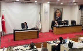 Bayraklı Meclisi'nden Başkan Önal'a borçlanma yetkisi!