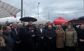 CHP İzmir’den tutuklu gençlere destek ziyareti: 'Bu bir gözdağı davası!'