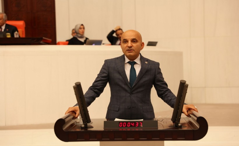 CHP'li Polat'tan NEO TV ekranlarında CHP'li ilçe başkanlarına eleştiriler! AK Parti'li Kaya'ya sert çıkış: Mikrofon alıp bıyığı sarkıtarak 'sarı kazık' diye bağırmak siyaset değil!