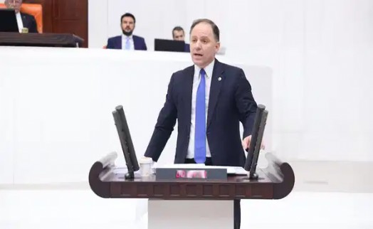 CHP'li Yavuzyılmaz 'ihbar ediyorum' diyerek açıkladı: 'AKP’nin ikinci Türk Telekom vurgunu!'
