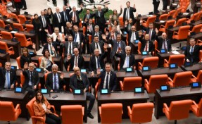 CHP'nin 'Meclis'i terk etmeme' eylemi 12. gününde: 'Tüm emeklileri eyleme davet ediyoruz!'