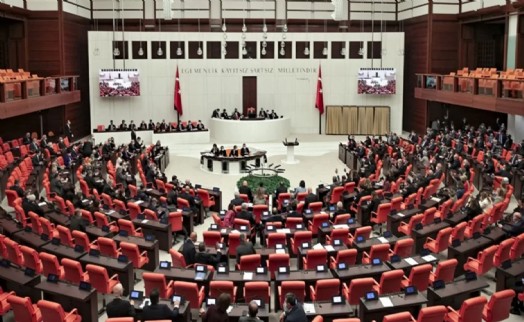 CHP'nin 'emeklilerin ekonomik sorunları araştırılsın' önergesi AK Parti-MHP oylarıyla reddedildi