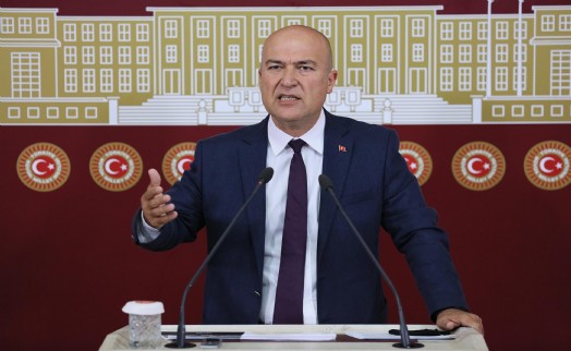 CHP’li Bakan’dan Bakan Kurum’a Teos Marina soruları: Bakanlık bilime ve halka kulaklarını kapatamaz!