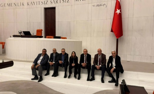 CHP’nin Meclis nöbeti 11. gününde: 'Ya hep beraber ya hiçbirimiz'