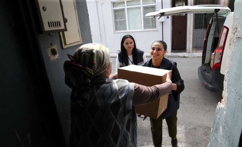 Çiğli Belediyesi’nden gıda kolisi seferberliği
