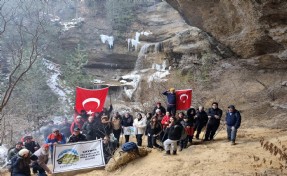Donan Su Uçtu Şelalesi'ne büyük ilgi