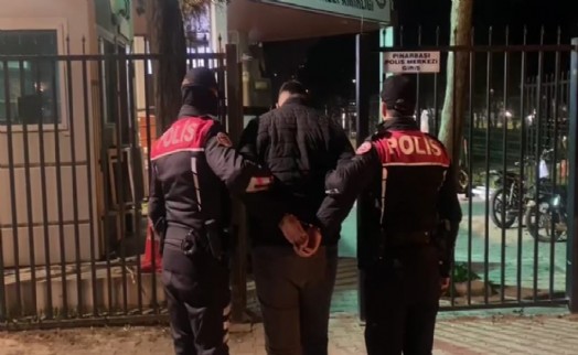 Sahte polis kimliğiyle dolaşan suç makinesi yakalandı!