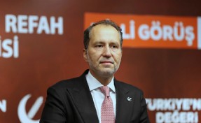 Erbakan'dan AK Parti'ye geçen belediye başkanlarına tepki: Omurgalı bir duruş sergileyemediler!