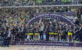 Fenerbahçe, Galatasaray'ı mağlup edip bir kupa daha aldı