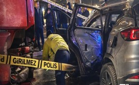 Gece yarısı korkunç kaza: Işık ihlali yapan TIR, otomobile çarptı; 1 ölü, 5 yaralı