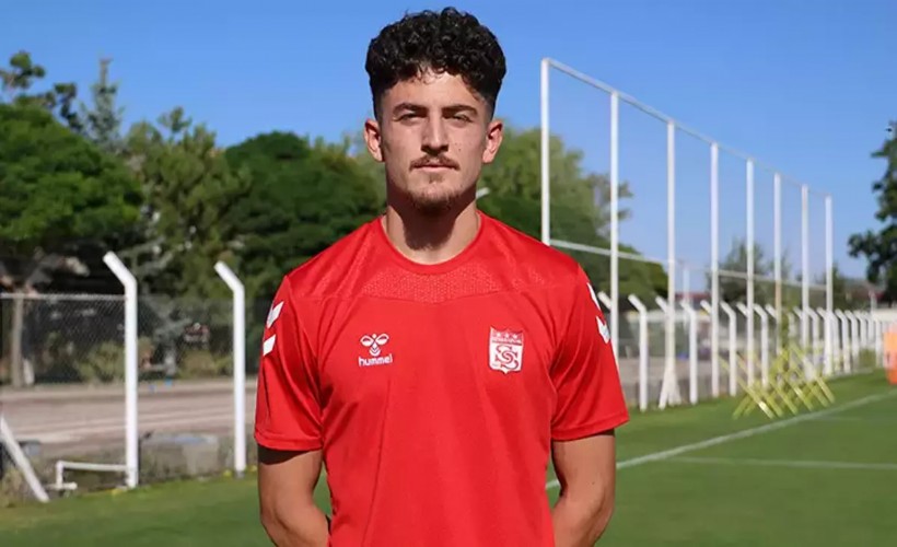 Göztepe genç Emirhan'ı istiyor