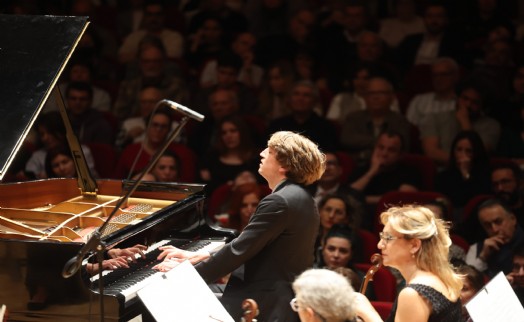 İzmir Devlet Senfoni'den en hüzünlü konser