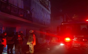 İzmir İtfaiyesi Buca'da yangına müdahale etti