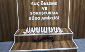 İzmir'de 2 bin 550 sentetik hap ele geçirildi; 1 gözaltı