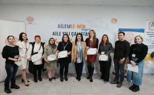 İzmir İl Milli Eğitim Müdürlüğü Aile Çalıştayı düzenledi