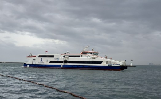 İzmir’de vapur seferleri iptal edildi