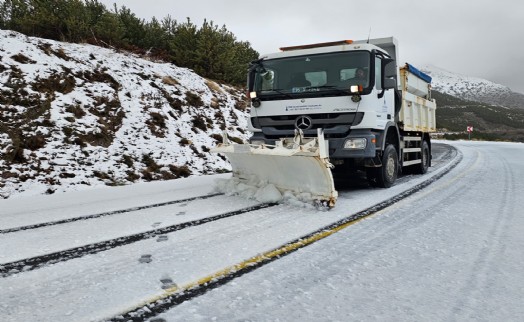 İzmir’in 6 ilçesinde karla mücadele