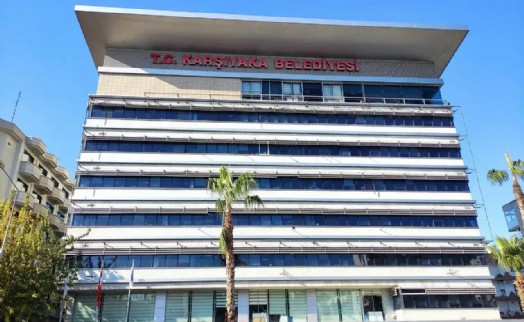 Karşıyaka Belediyesi’nde maaş krizi derinleşiyor: Alacaklar çığ gibi!