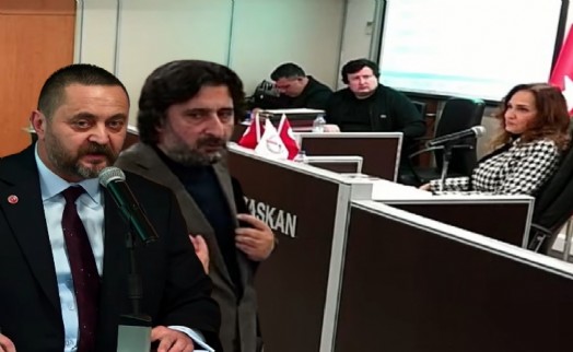 Karşıyaka'da CHP ve AK Parti arasında üye sayısı krizi