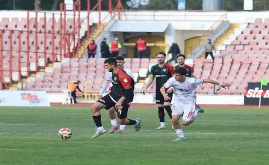 Karşıyaka zirveden 10 puan uzaklaştı!