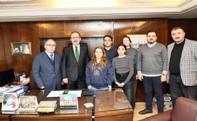 Kasapoğlu: Gazeteciler, toplumun gören gözü, işiten kulağıdır