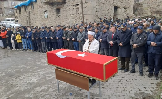Kıbrıs gazisi törenle toprağa verildi