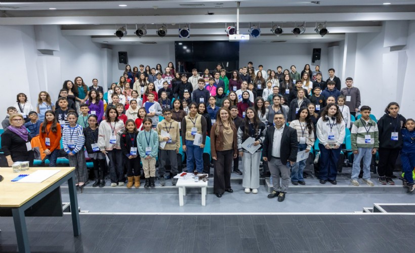 Konak’ın Çocuk Meclisi’nde seçim heyecanı