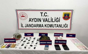 Kuşadası'nda torbacı operasyonu: 2 gözaltı